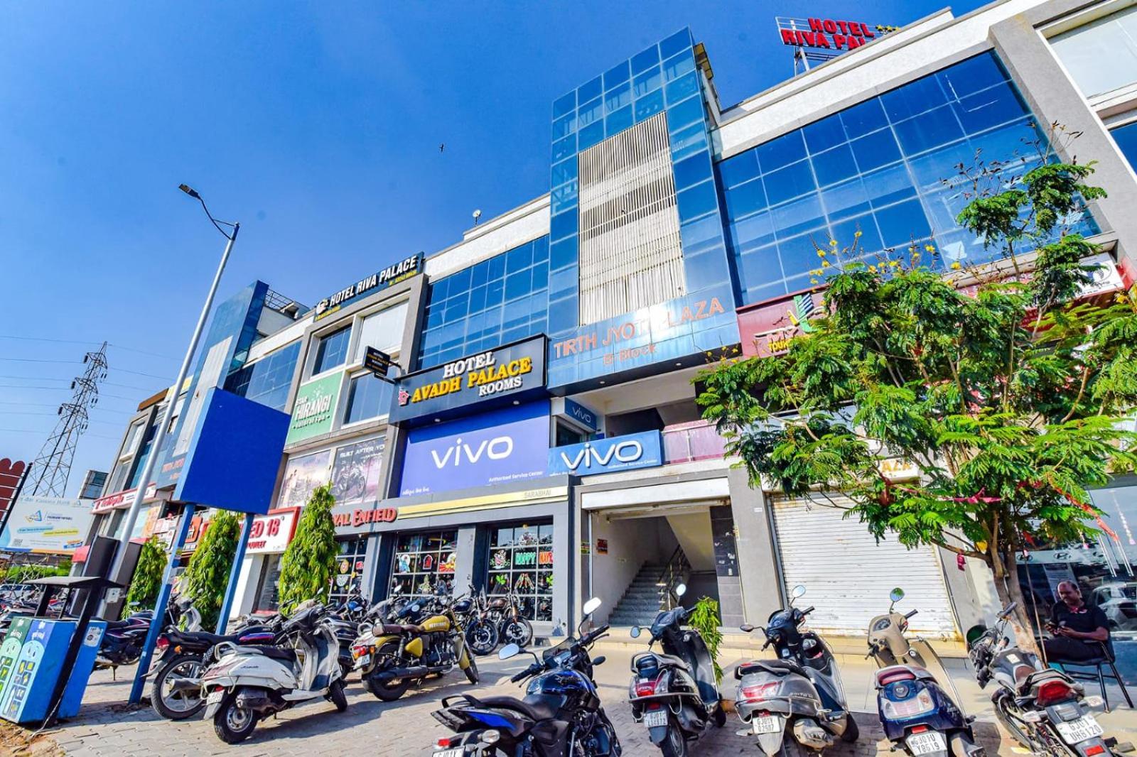 Hotel Avadh Palace, Subhash Bridge, Rto Circle, Ahmedabad Eksteriør billede