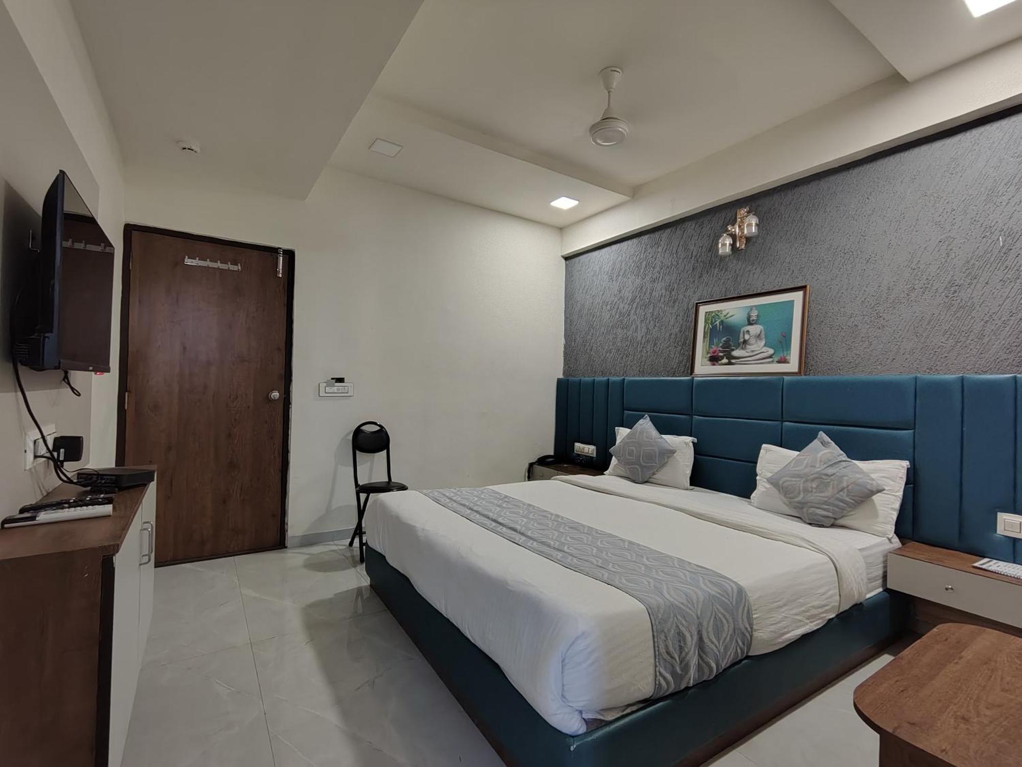 Hotel Avadh Palace, Subhash Bridge, Rto Circle, Ahmedabad Eksteriør billede