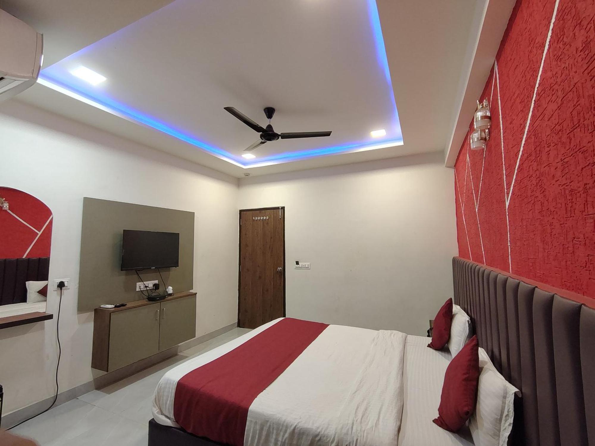 Hotel Avadh Palace, Subhash Bridge, Rto Circle, Ahmedabad Eksteriør billede