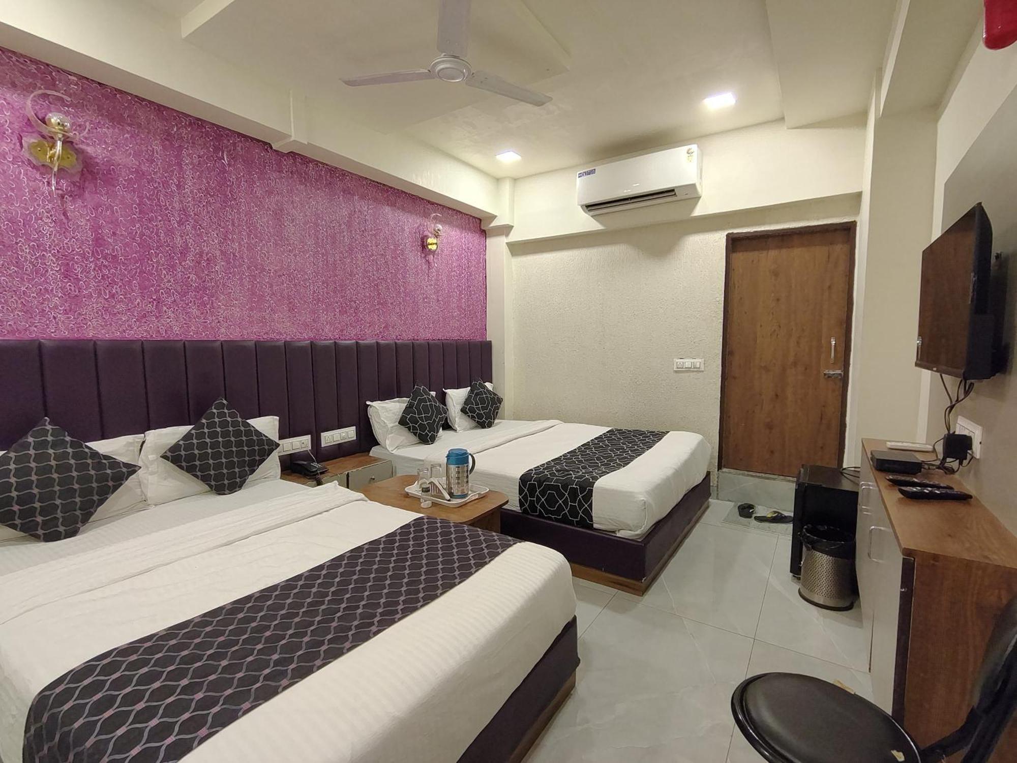 Hotel Avadh Palace, Subhash Bridge, Rto Circle, Ahmedabad Eksteriør billede