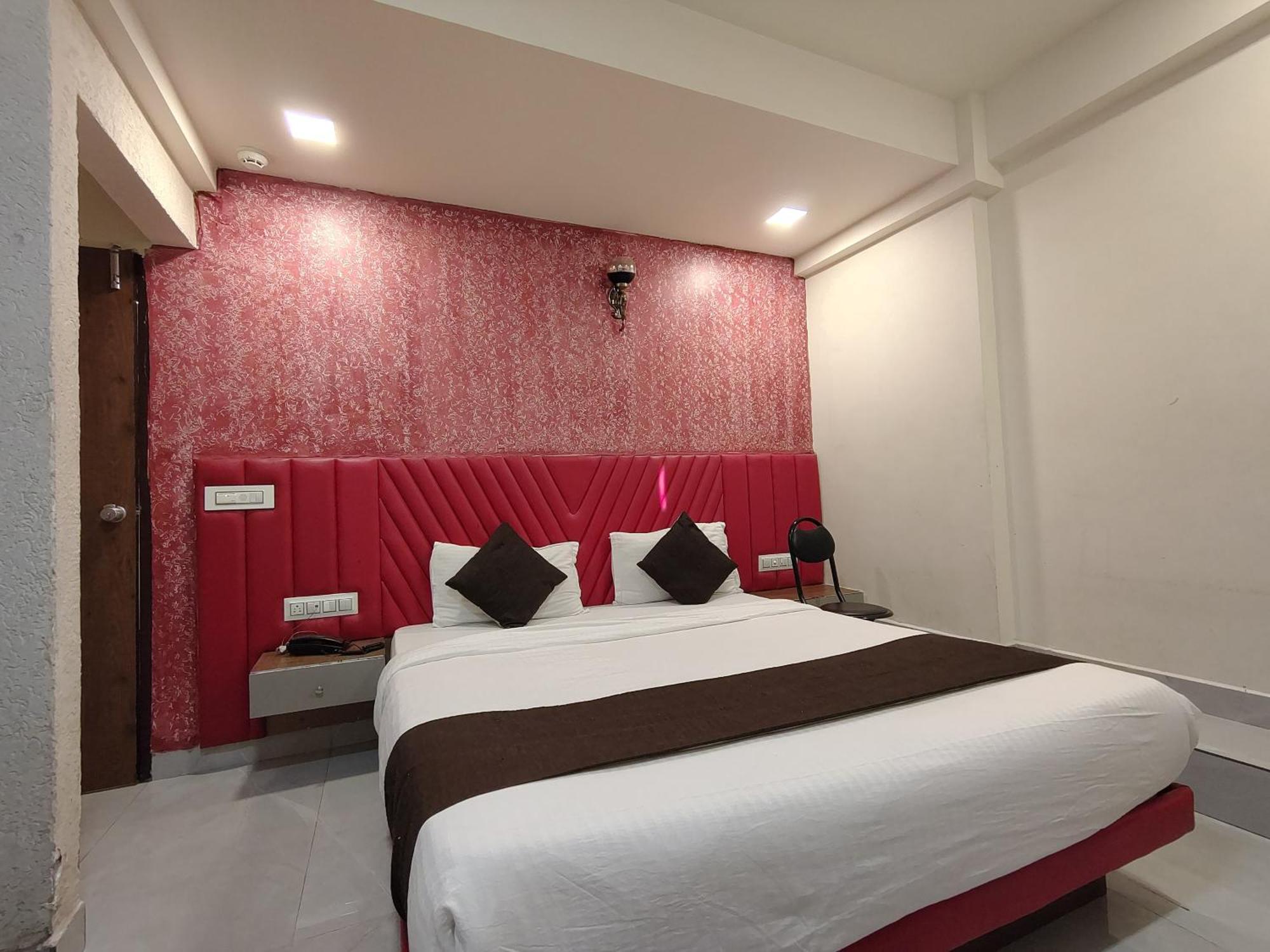 Hotel Avadh Palace, Subhash Bridge, Rto Circle, Ahmedabad Eksteriør billede