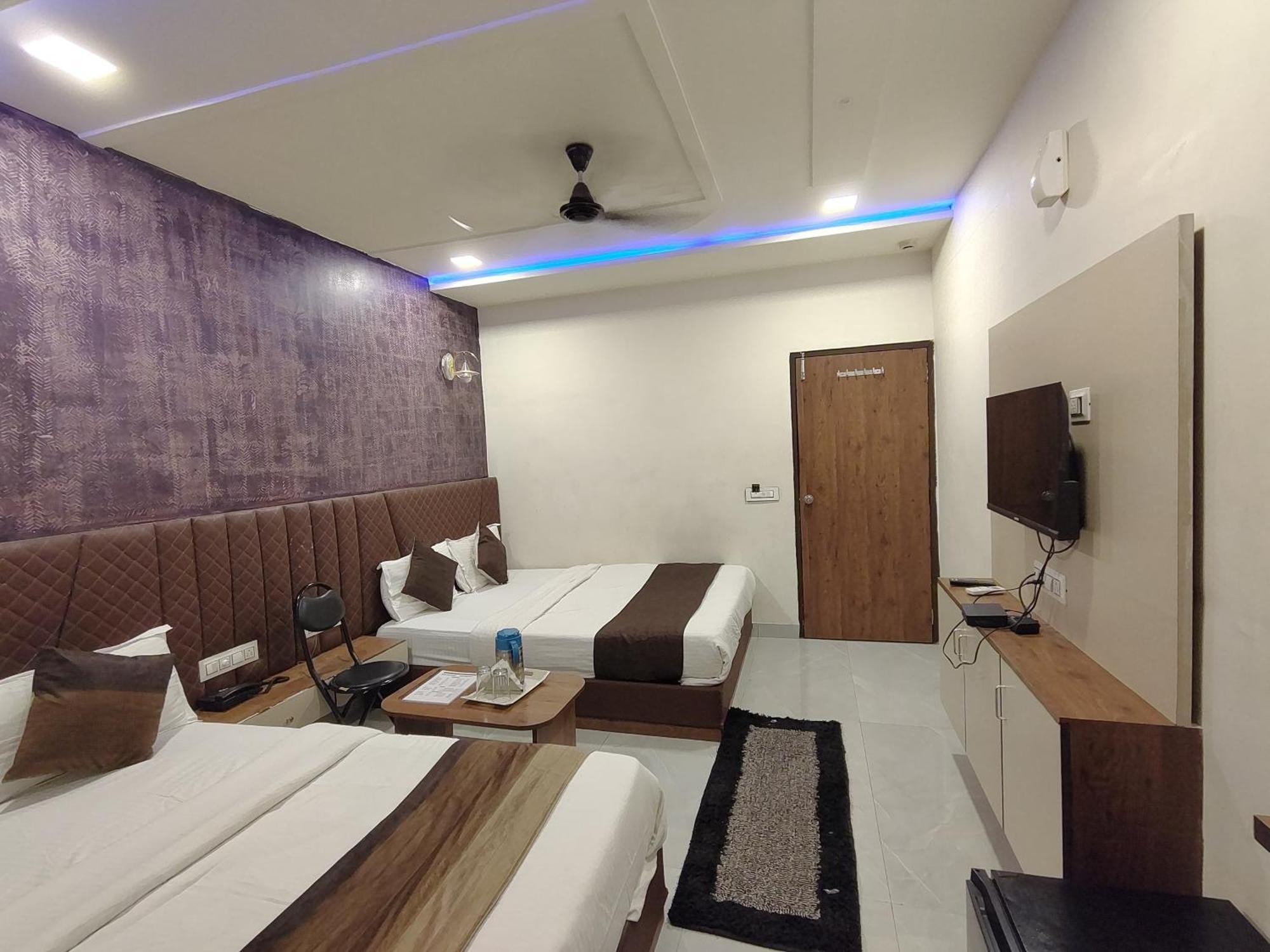 Hotel Avadh Palace, Subhash Bridge, Rto Circle, Ahmedabad Eksteriør billede