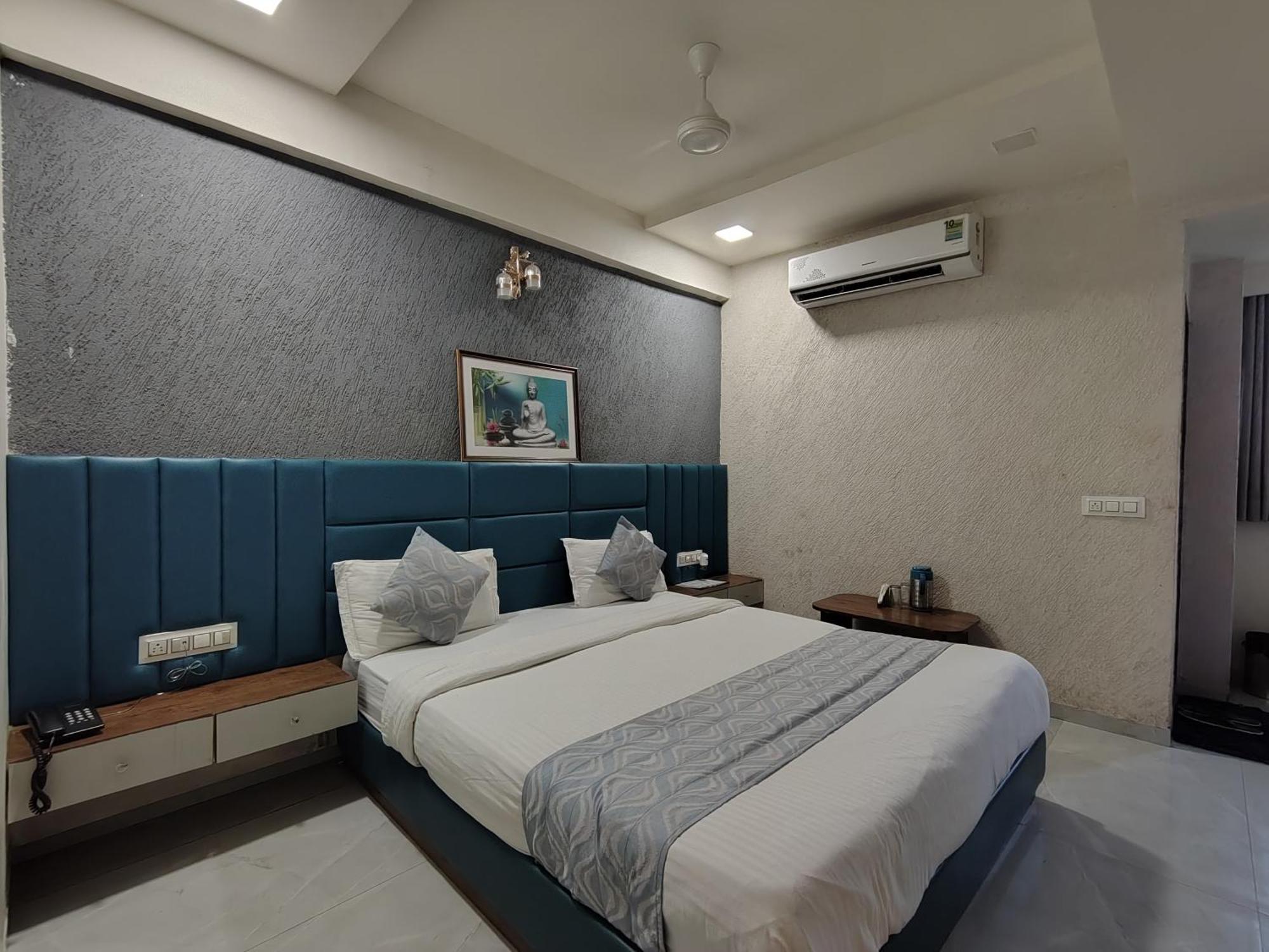 Hotel Avadh Palace, Subhash Bridge, Rto Circle, Ahmedabad Eksteriør billede